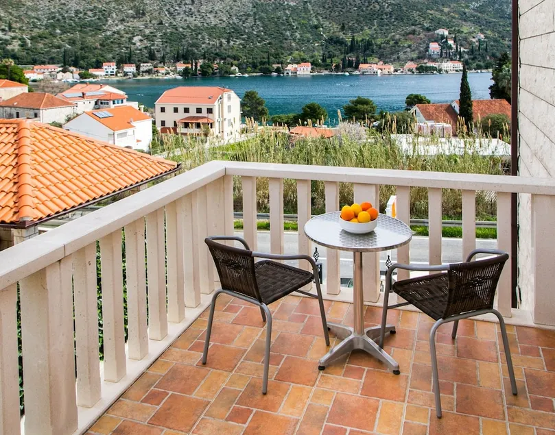 Apartments Zaton Bay - Image 1