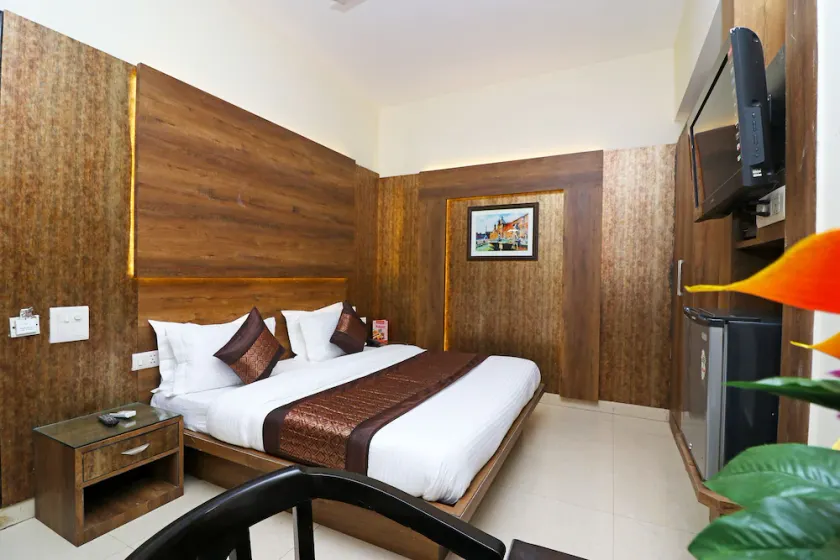 Hotel Mahajan Palace - Image 1