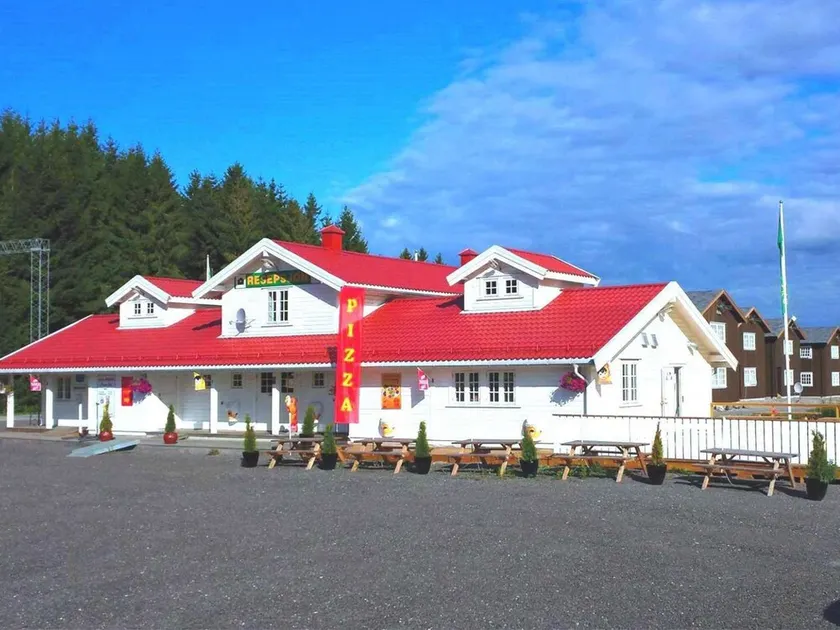 Vestby Hotell & Gjestegård - Image 1