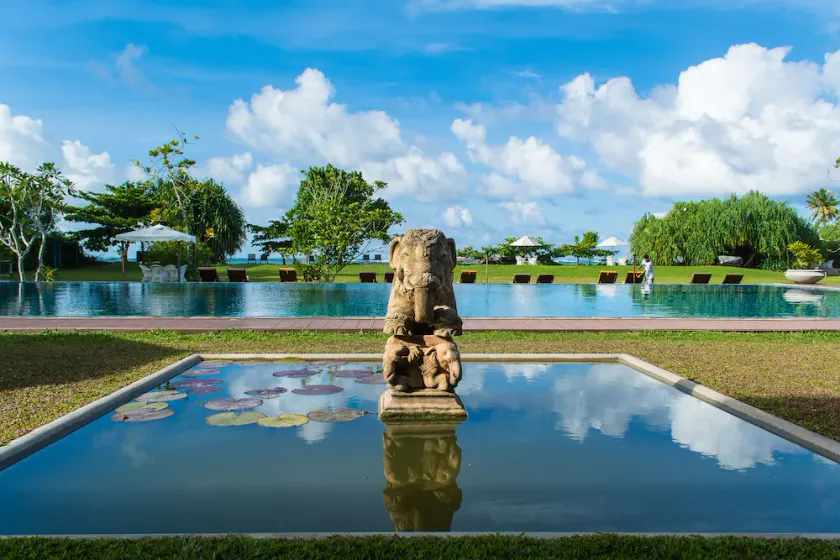 Amaloh Beach Boutique Resort - Image 1