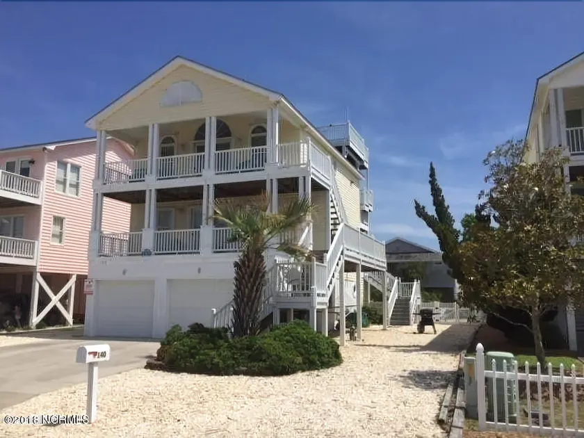 Holden On South 4 Br home by RedAwning - Image 1