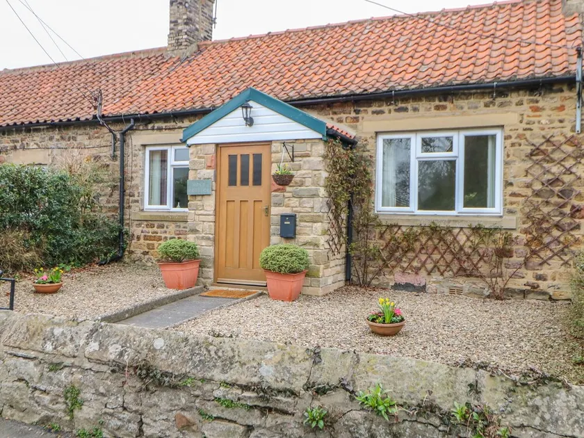 Rose Cottage - Image 1