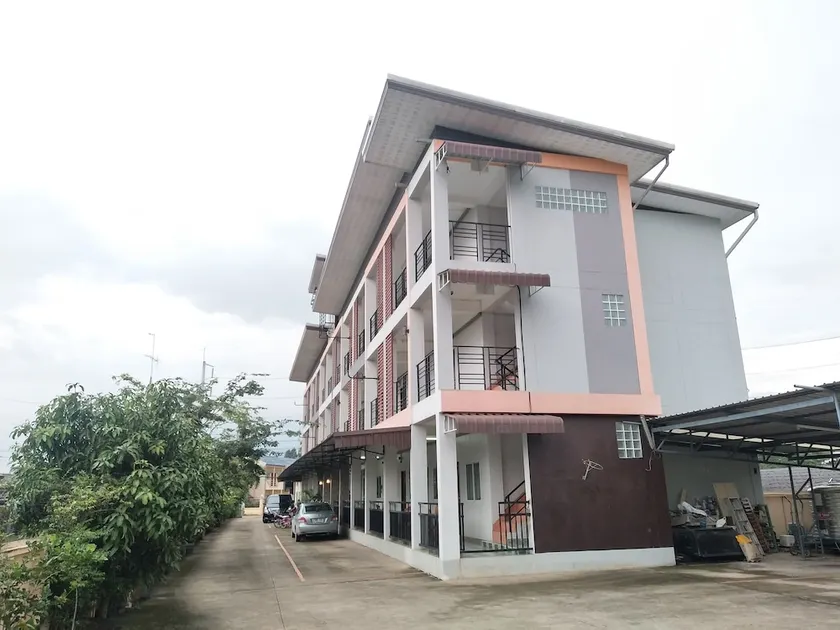 Sweet Dream Hotel - Image 1