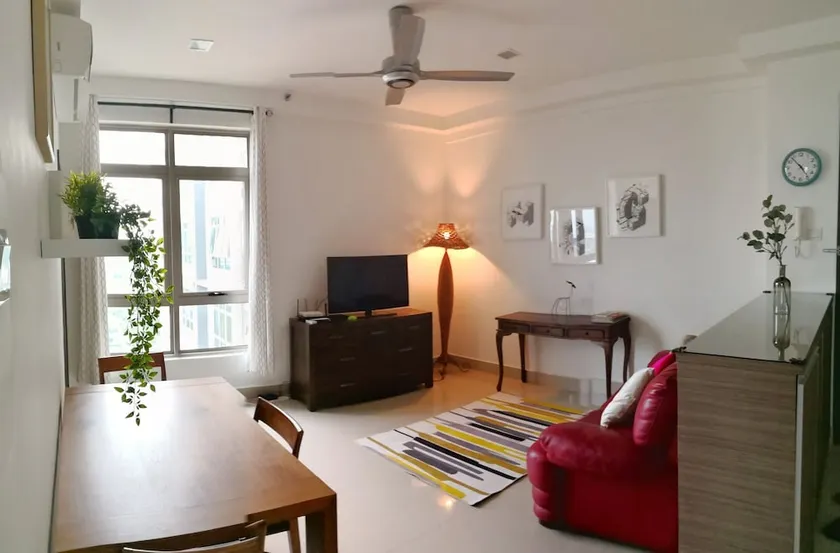 Shaftsbury Serviced Suites by Flexihome My - Image 1