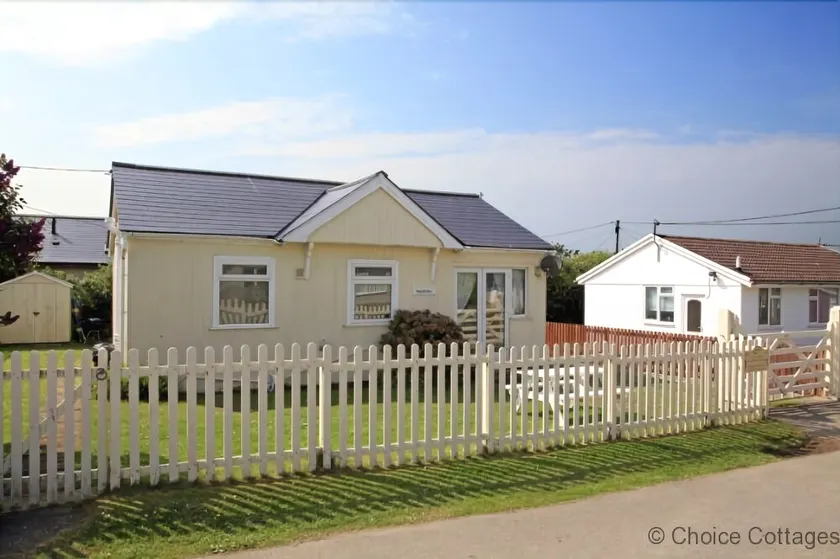 Croyde Kingfisher 3 Bedrooms - Image 1