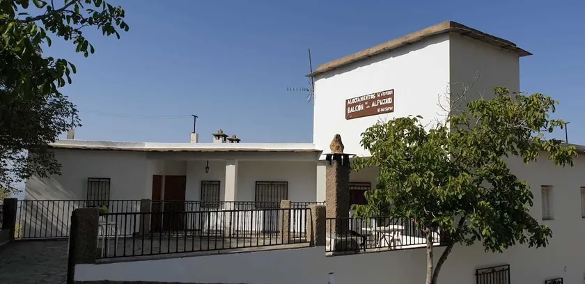 Refugio De La Alpujarra - Image 1