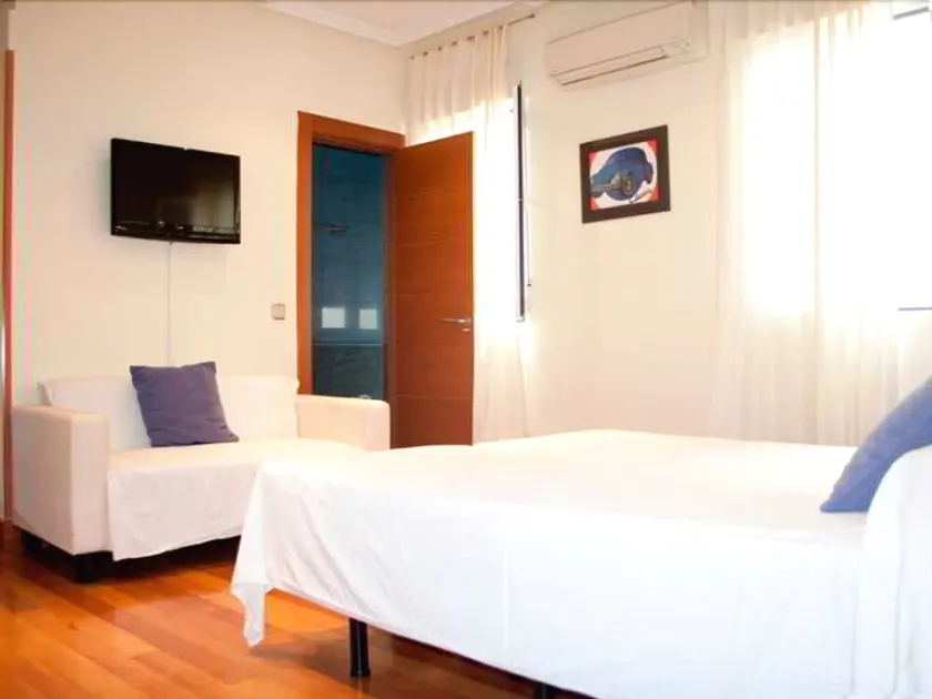 Gran Via Sol Apartamentos - Image 1