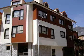 Apartamentos Turísticos Cuirgu - Image 1