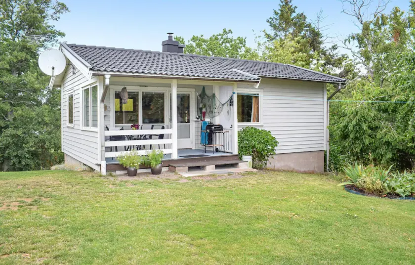 Awesome Home in Oskarshamn With 1 Bedrooms and Wifi - Image 1