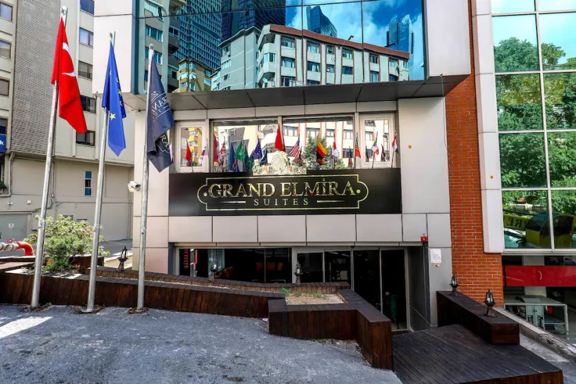 Grand Elmira Suites - Image 1
