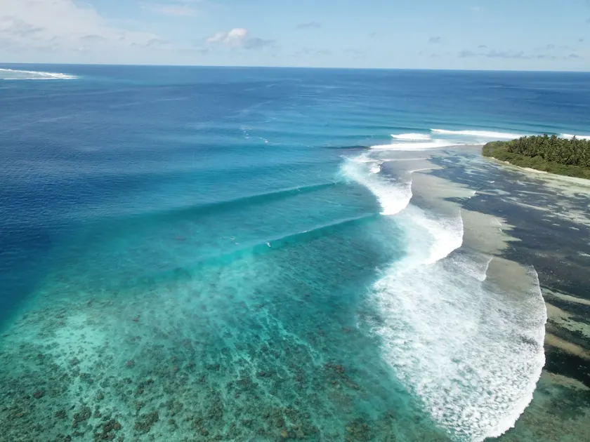 Muli Inn Surf View Maldives - Image 1