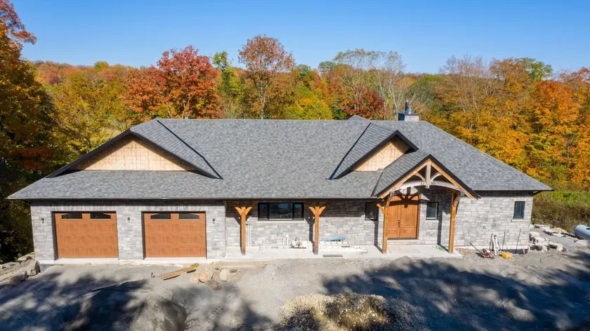 Villa Vista - Fabulous new Home Overlooking the Golf Course in Port Carling - Image 1