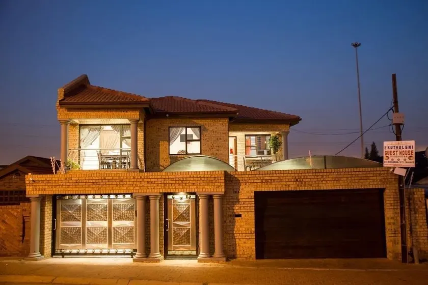 Ekuthuleni Guest House-Soweto - Image 1