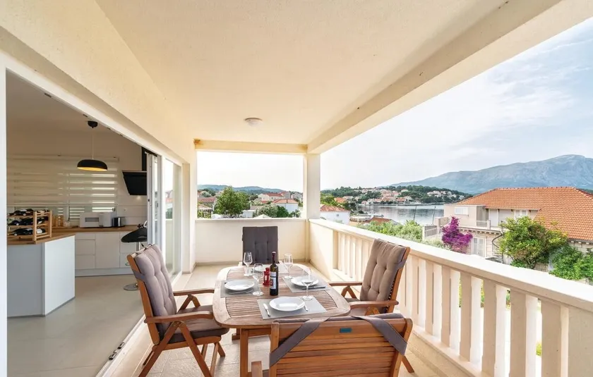 Stunning Home in Lumbarda With Wifi and 3 Bedrooms - Image 1