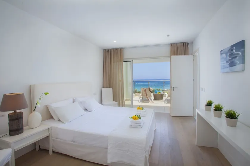 Villa Sunrise Beach 100 - Image 1