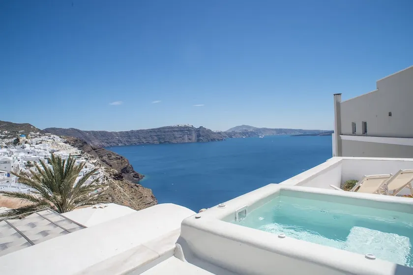 Oia Captain's Villa - Image 1