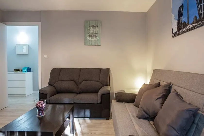 Lovely 3bed Next to Fuencarral, 2mins to Metro - Image 1