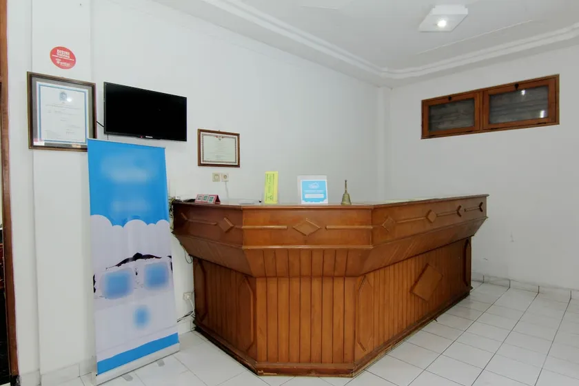 Hotel Fevytra Syariah - Image 1