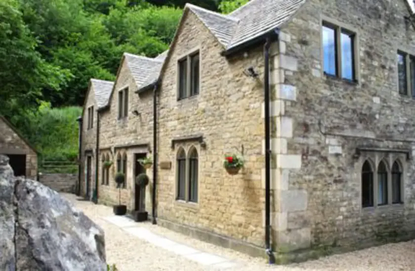 Cotswolds Valleys Accommodation Springfl - Image 1