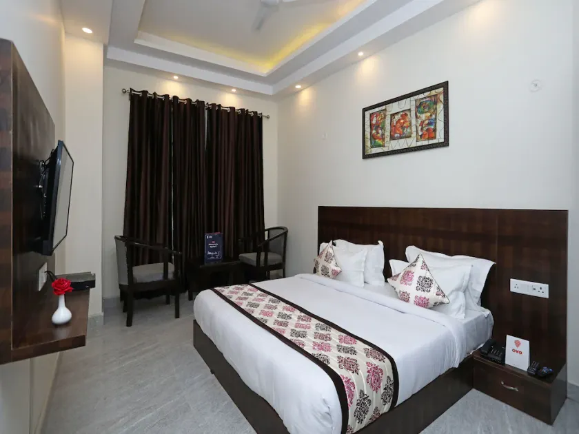 Hotel Serenity Stay By OYO Rooms - Image 1