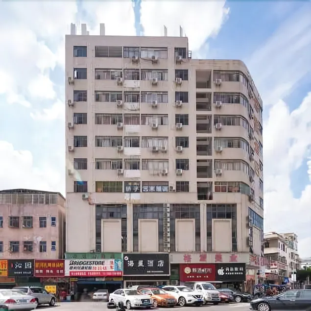 Starfish Hotel - Image 1