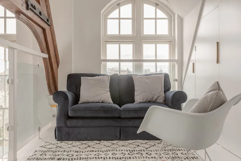 Retro Apartment - Image 1