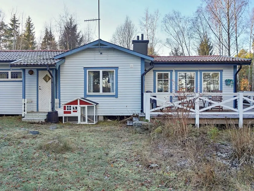 6 Person Holiday Home in Grisslehamn - Image 1