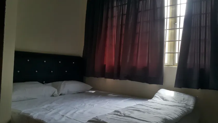 Vibe Hotel - Image 1