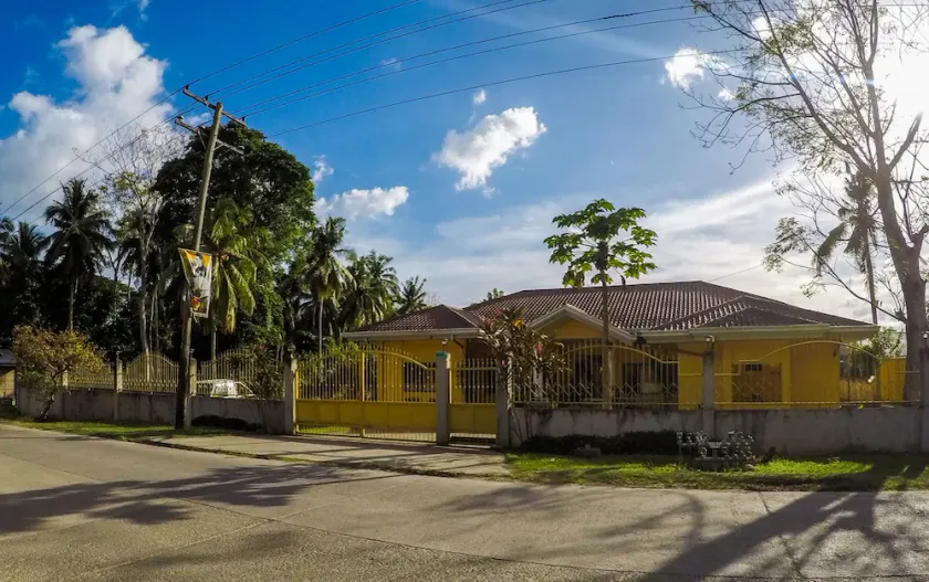 The Yellow House - Image 1