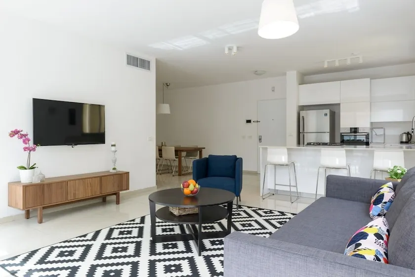 3 Bedrooms apt balcony & parking near banana beach - Image 1