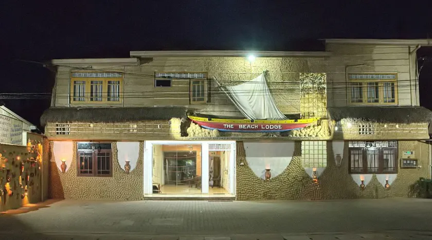 Reggie's Guesthouse - Image 1