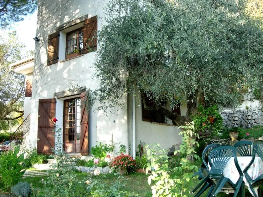 Oliviers Chateauneuf by Gites de France - Image 1