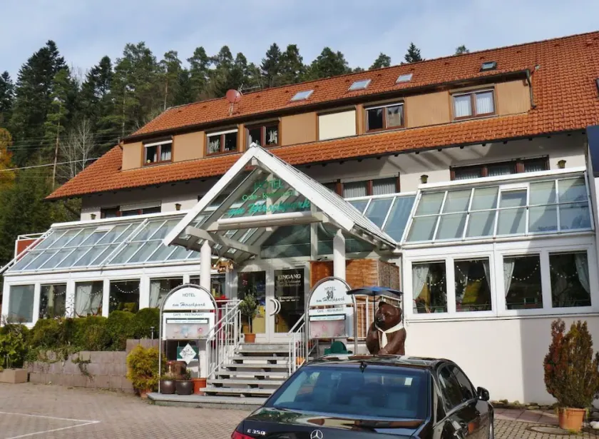 Hotel am Hirschpark - Image 1