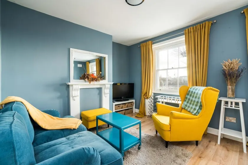 Superb 1BD Flat in the Heart of Camden Town - Image 1