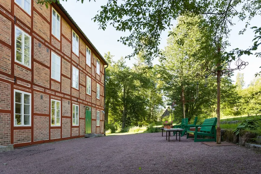 Pappersbruket I Ostana - Image 1
