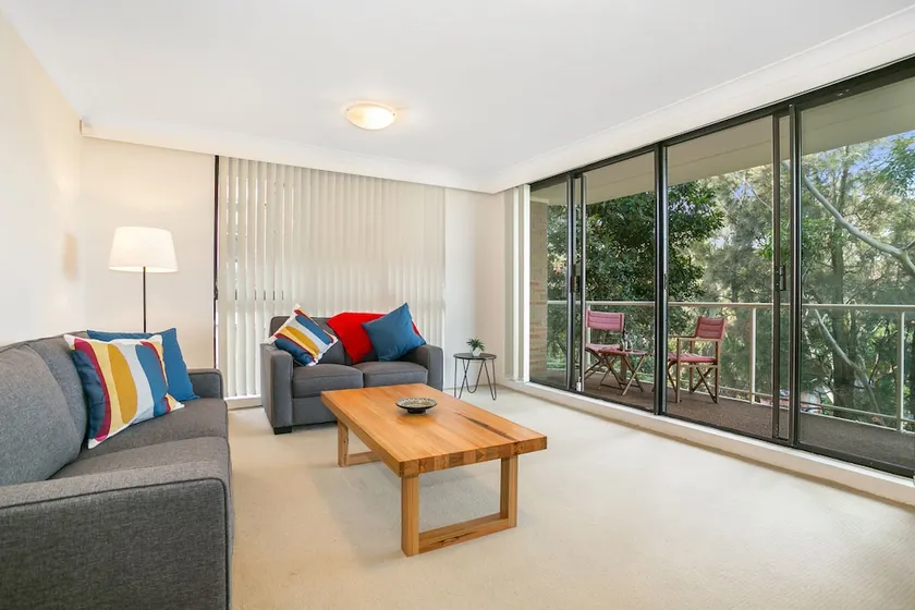 Tranquil tree top hideaway (608i) - Image 1