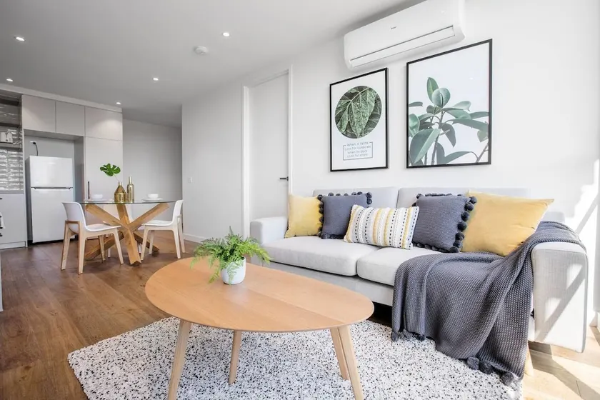 61 Boutique One-bedroom Boxhill Central Mall - Image 1