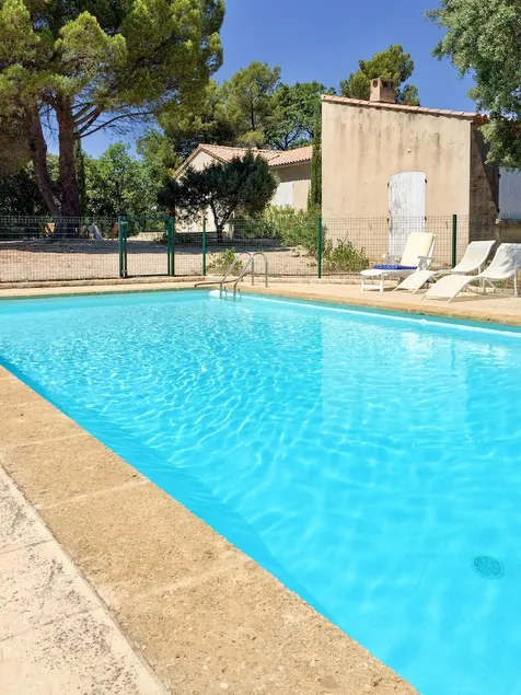 House With 4 Bedrooms in Cucuron, With Private Pool, Furnished Garden and Wifi - Image 1