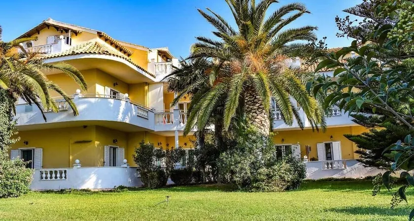 Andriana Apartments - Image 1