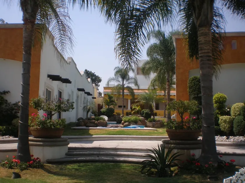Hotel Canarios - Image 1