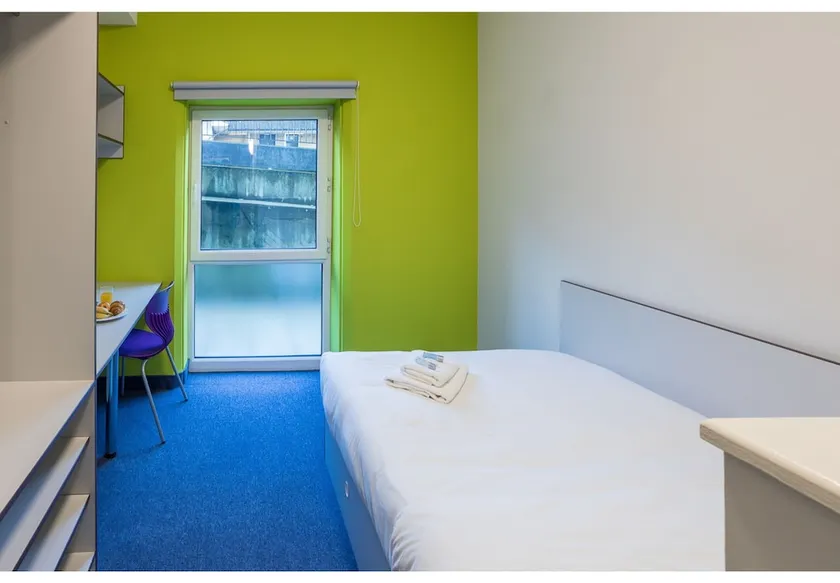 Luxurious Studios, NEWCASTLE UPON TYNE - SK - Image 1