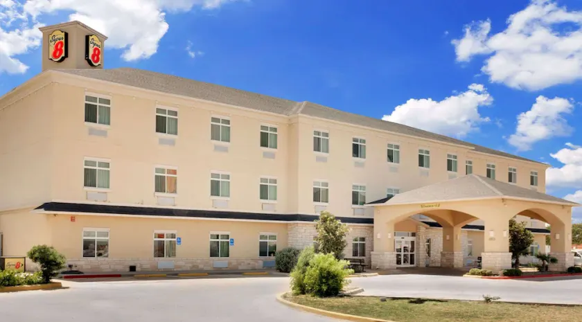 Super 8 by Wyndham Odessa TX - Image 1