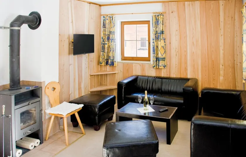 Beautiful Home in Ebensee With 4 Bedrooms, Sauna and Wifi - Image 1