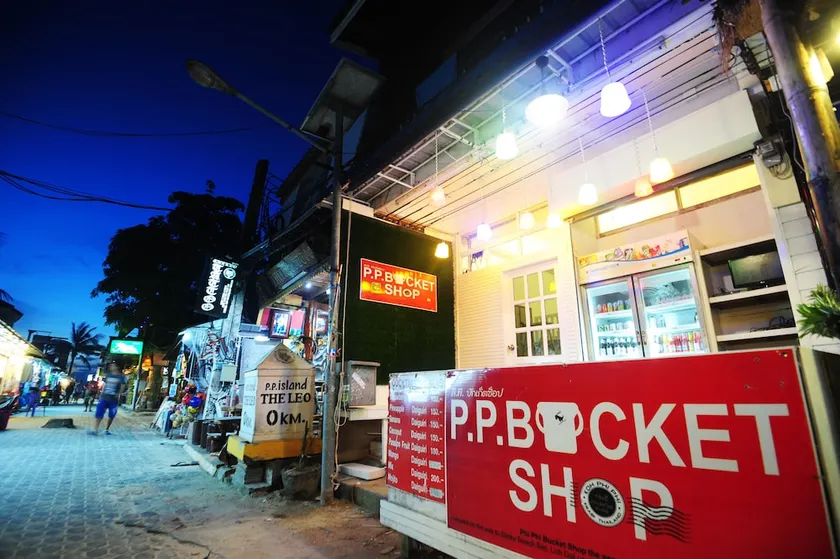 Phi Phi Bucket Hostel - Image 1