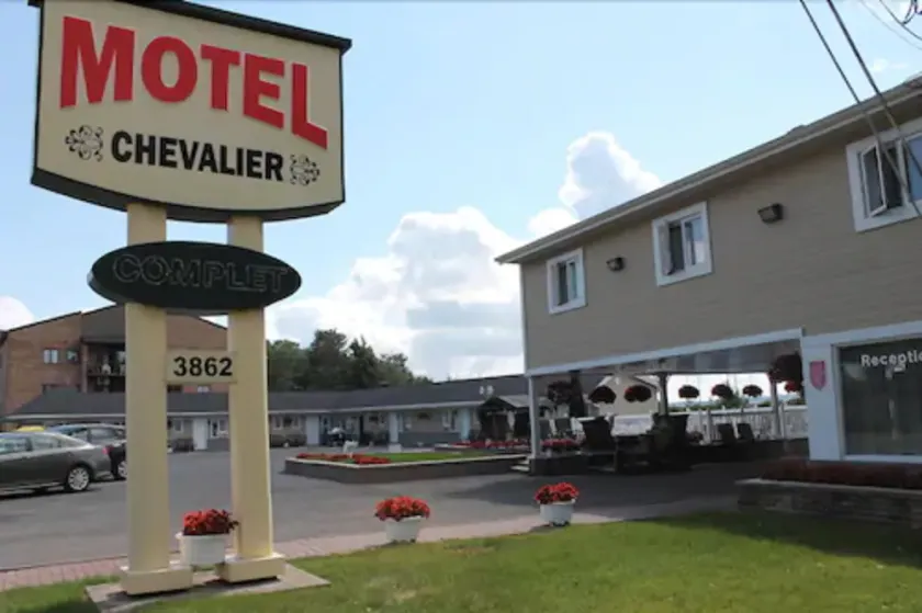 Motel Chevalier - Image 1