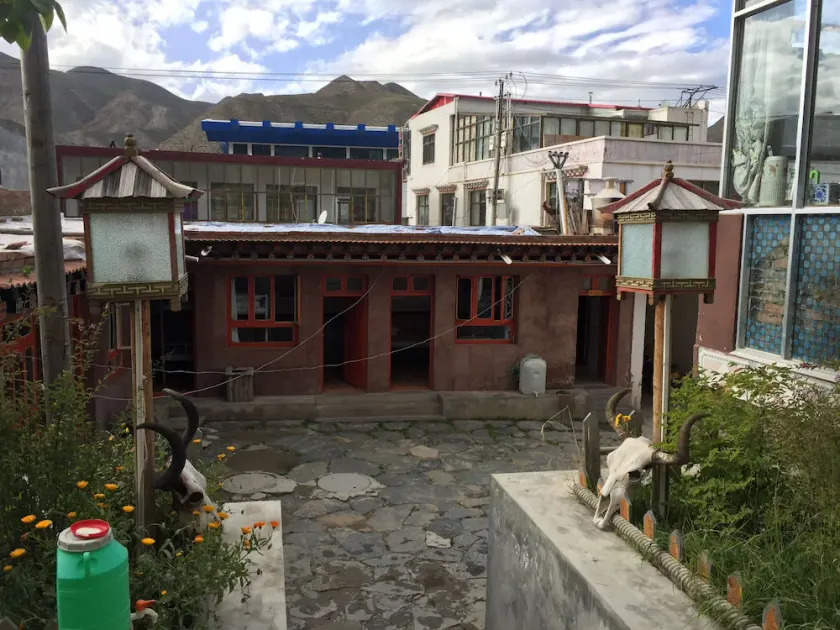 Yangkor Tibetan Homestay Hostel - Image 1