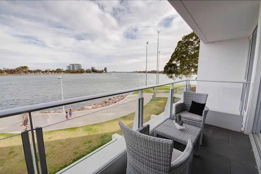 Bridgepoint 502 - Image 1
