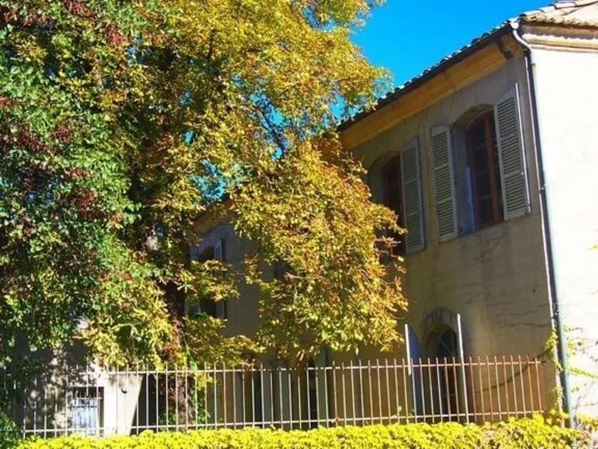 La Maison Des Marronniers - Image 1