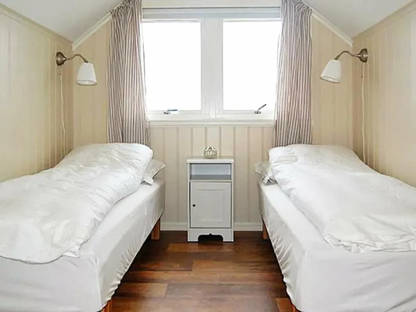 10 Person Holiday Home in Kjølsdalen - Image 1