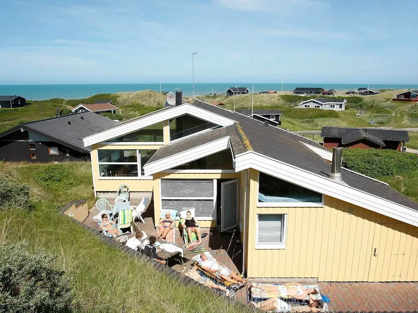 Seerene Holiday Home With Sauna at Lønstrup - Image 1